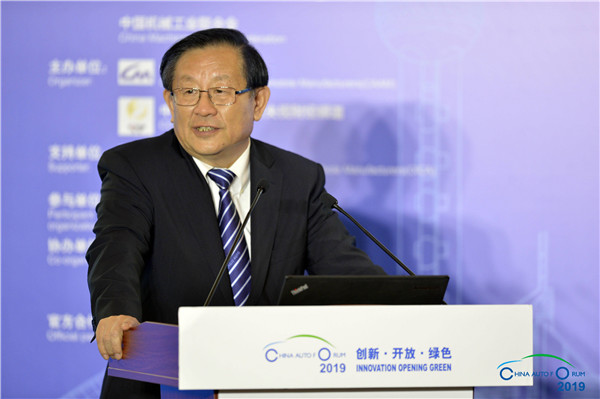 全國政協副主席萬鋼：要把握好新能源汽車發展的方向