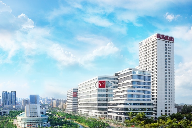 利元亨高速熱復合切疊一體機從“芯”定義速度與精度