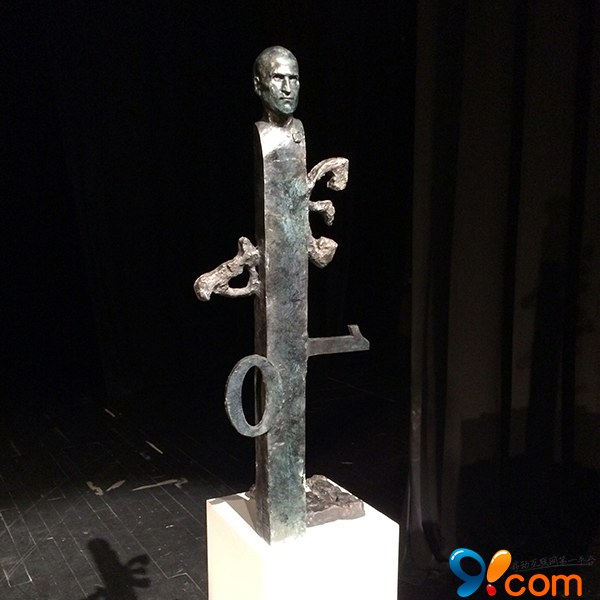 南斯拉夫制造 喬布斯半身銅像將坐落蘋果總部