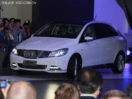 比亞迪和戴姆勒合作產品騰勢電動車上市 售價36.9萬