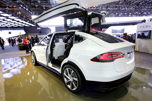 因電池供貨緊張 特斯拉Model X推遲至2015年上市