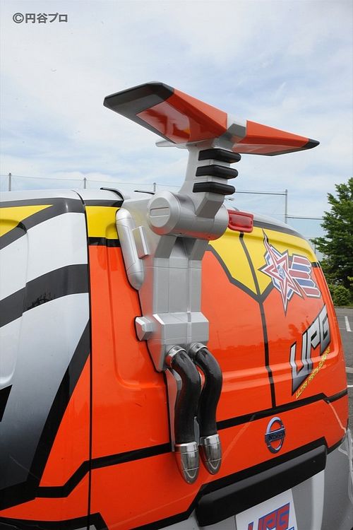 日產(chǎn)聆風(fēng)電動車奧特曼特別版亮相日本