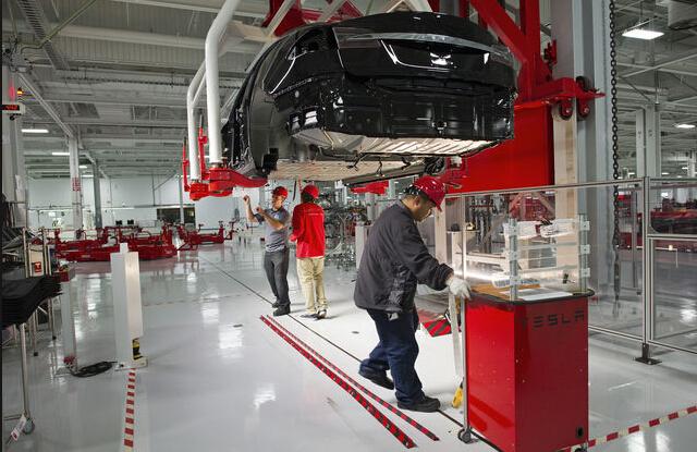 特斯拉組裝流水線新增25個(gè)機(jī)器人升級 產(chǎn)能將提升25%