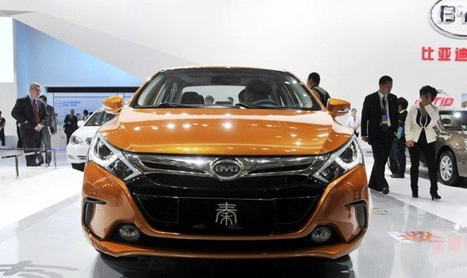 比亞迪和特斯拉的差別是什么？一個(gè)還是汽車一個(gè)已經(jīng)不是