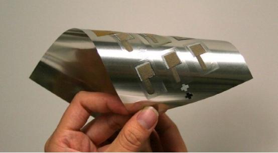 用上柔性屏幕電池 可穿戴設備將會變成啥樣?