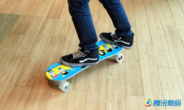 E-Wheelin電動滑板試玩 更接近玩具適合兒童