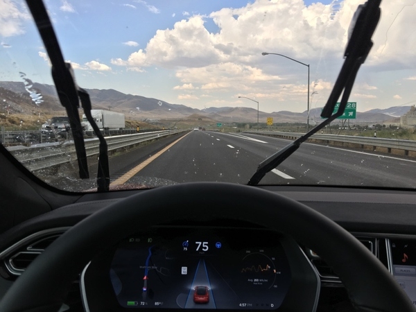 親歷特斯拉Gigafactory超級工廠開幕