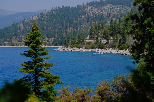 親歷特斯拉Gigafactory超級(jí)工廠開幕