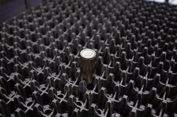 親歷特斯拉Gigafactory超級(jí)工廠開(kāi)幕