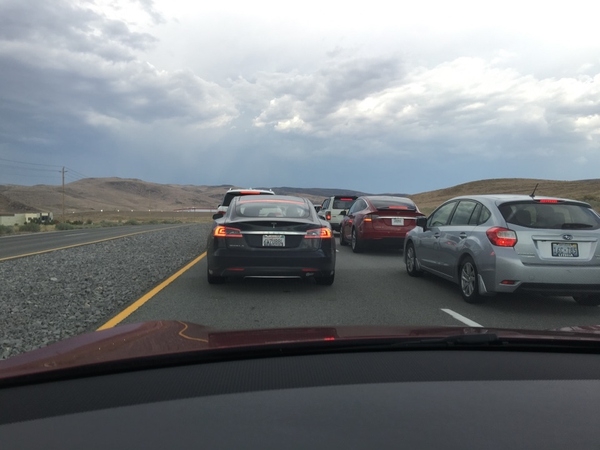 親歷特斯拉Gigafactory超級工廠開幕