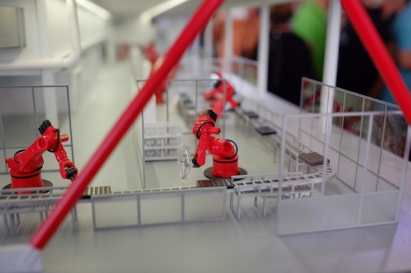 親歷特斯拉Gigafactory超級工廠開幕