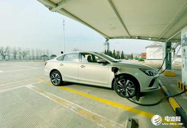 3月全國新能源乘用車廠商批發(fā)銷量82萬輛 環(huán)比增長84%