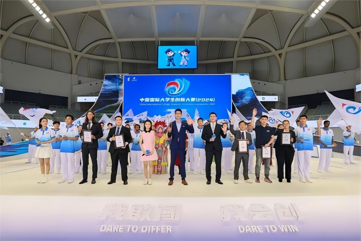 寧德時代過去十年內(nèi)研發(fā)投入700億！曾毓群支招創(chuàng)新→