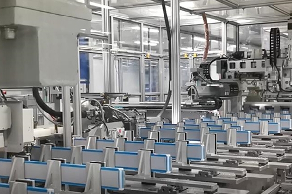 我國現存動力電池相關企業1.5萬家 千萬級以上企業占比37.4%