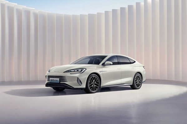 2024年中國乘用車企雙積分成績出爐:新能源車正積分1728.8萬分