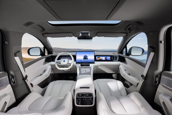 重塑大六座SUV市場新格局 騰勢N8L以31.98萬起正式開啟預售