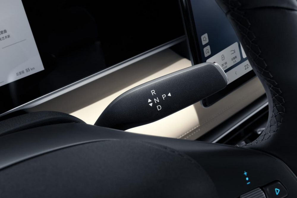 限時超級置換補貼價9.28萬起 2026款秦L DM-i上市 限時超級置換補貼價9.28萬起 2026款秦L DM-i上市