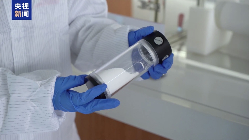 國內已建成首條大容量全固態電池產線！電車續航有望突破1000公里