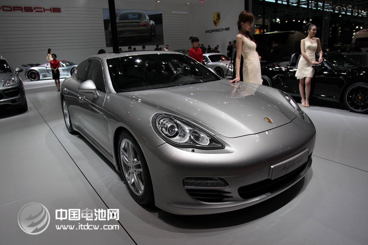 混動突圍之路：中國車企是早醒的鳥兒？