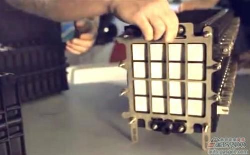 美鋁攜手Phinergy共同開(kāi)發(fā)鋁空氣電池