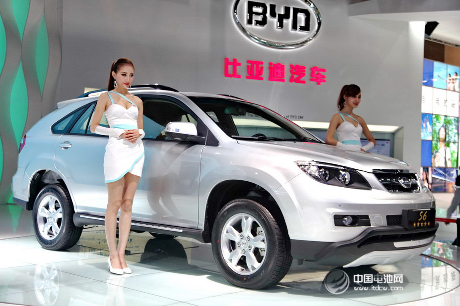 新能源汽車：銷量倍增可見 技術、配套難解