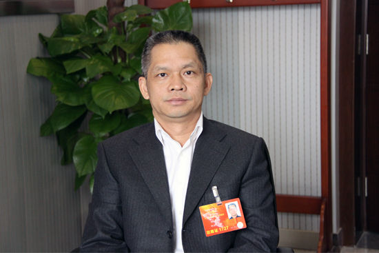 鐘發平：節能與新能源汽車應享受同等國民待遇