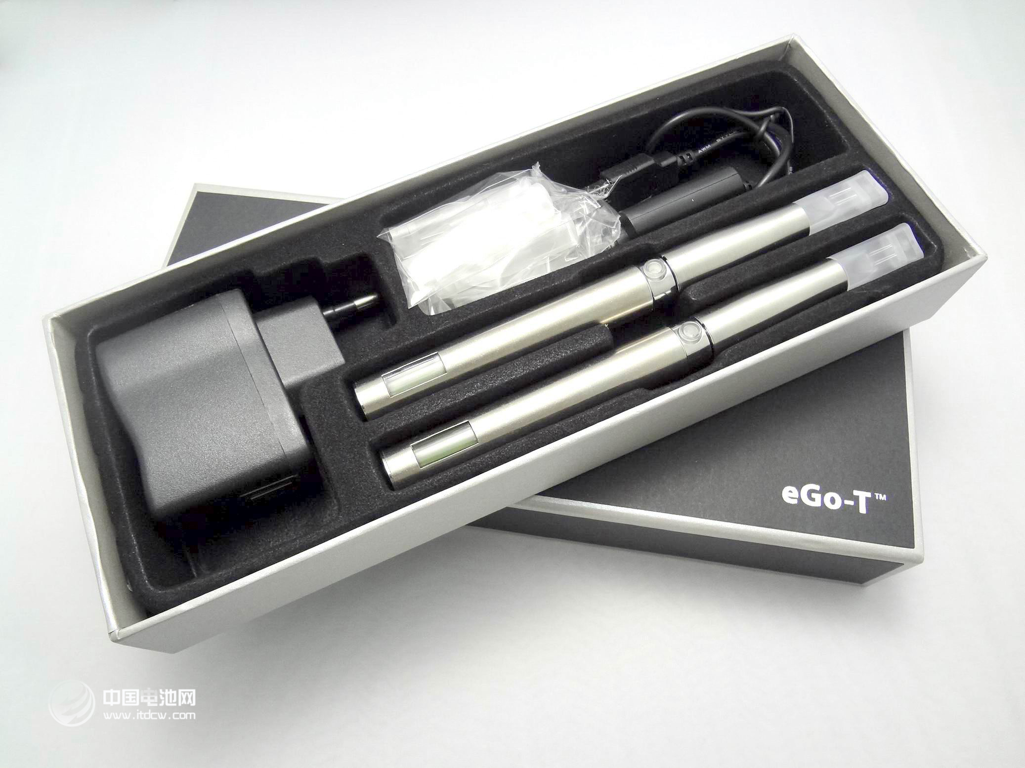 電子煙市場(chǎng)星火點(diǎn)燃 產(chǎn)業(yè)鏈公司加緊添薪