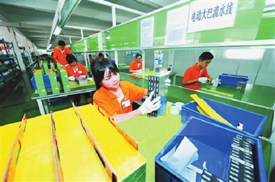 國軒高科純電動大巴可負重跑長途 未來或普遍使用