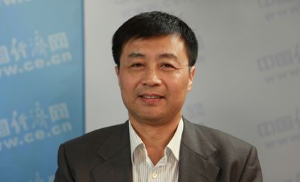 林伯強(qiáng)：以“量”化解電動車“雞和蛋”的死循環(huán)