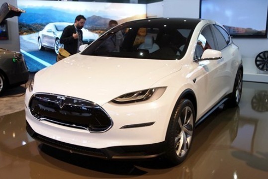 張少華：特斯拉在華步子太快已經扯著蛋？