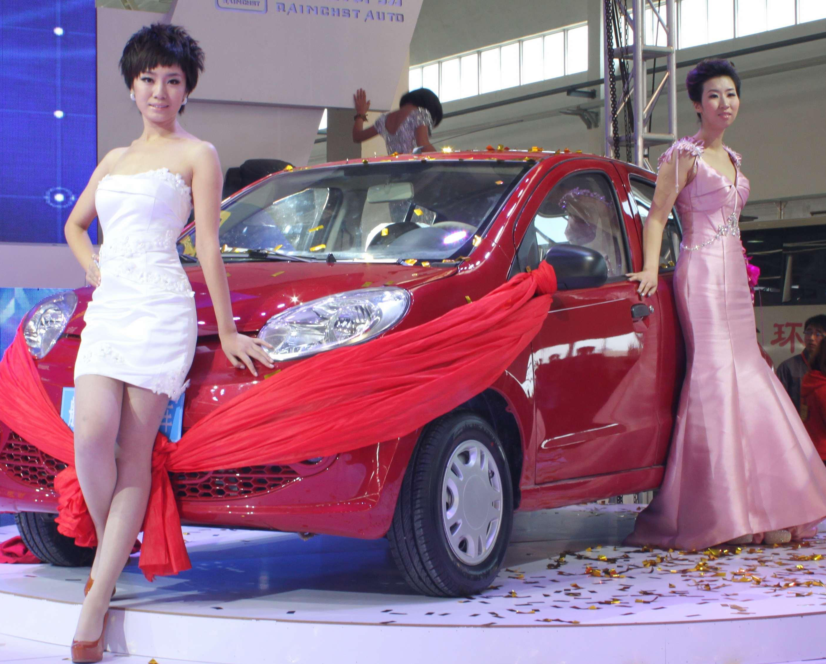 汽車限購(gòu)政策難阻中國(guó)車市火爆