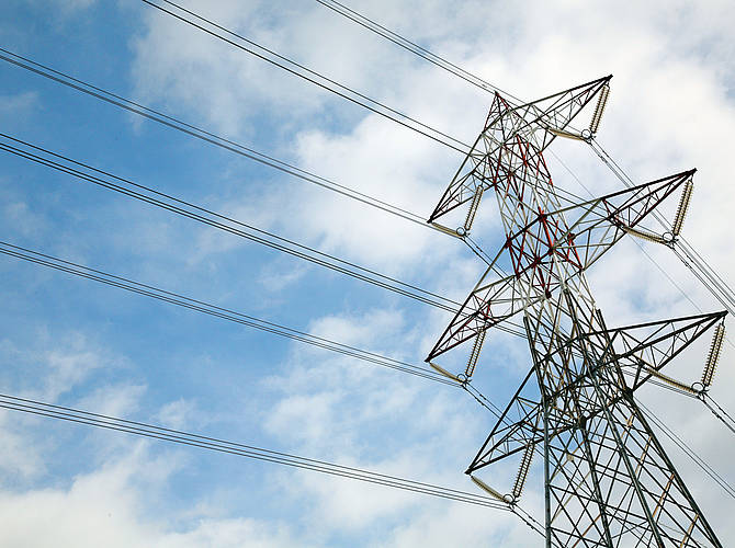 巴菲特斥資28億美元收購加拿大輸電企業AltaLink