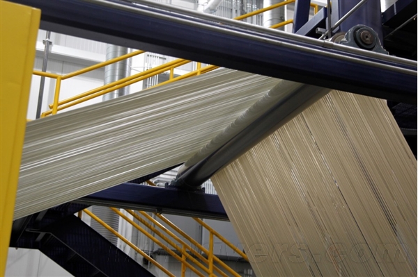 揭秘性感迷人的寶馬i8：帥的一塌糊涂