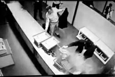 行李箱里裝移動電源 咸陽國際機場安檢時突爆炸