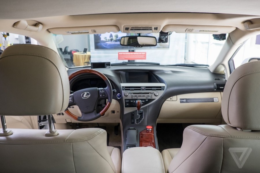 谷歌無人駕駛汽車試乘體驗：實在太省心了！