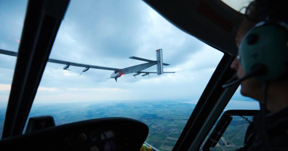 全球最大太陽能飛機瑞士首飛 寬72米1.7萬塊電池 