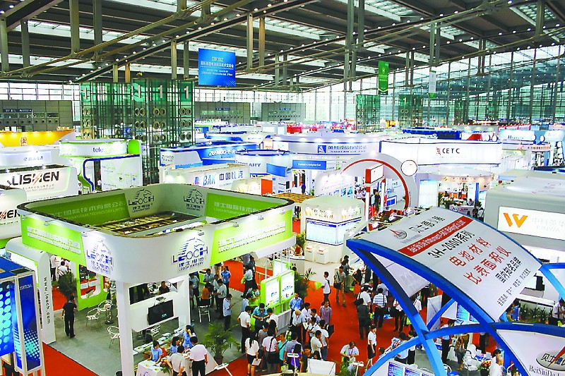 中國電池網(wǎng)參展CIBF2014并派出采編團(tuán)隊(duì)直播報(bào)道