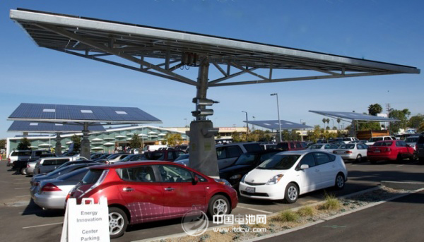 特斯拉難跨“充電坎”：光伏充電站是個(gè)夢(mèng)