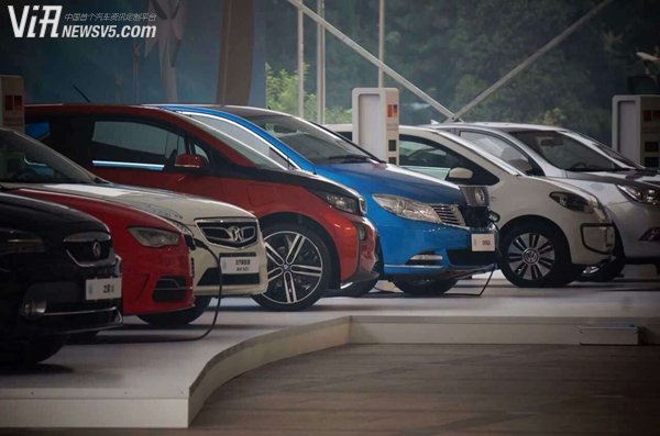 中德兩國總理或就電動汽車充電項目展開探討