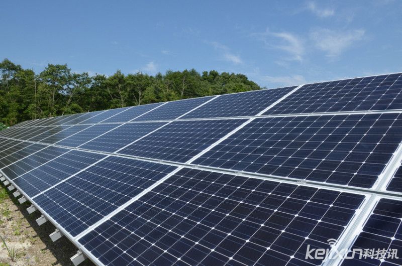 科學家研發(fā)新型鈣鈦礦型太陽能電池：穩(wěn)定成本降低