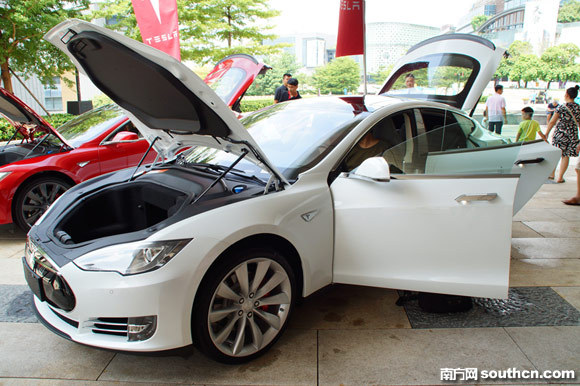 特斯拉正式進入華南 深圳首個超級充電站啟動