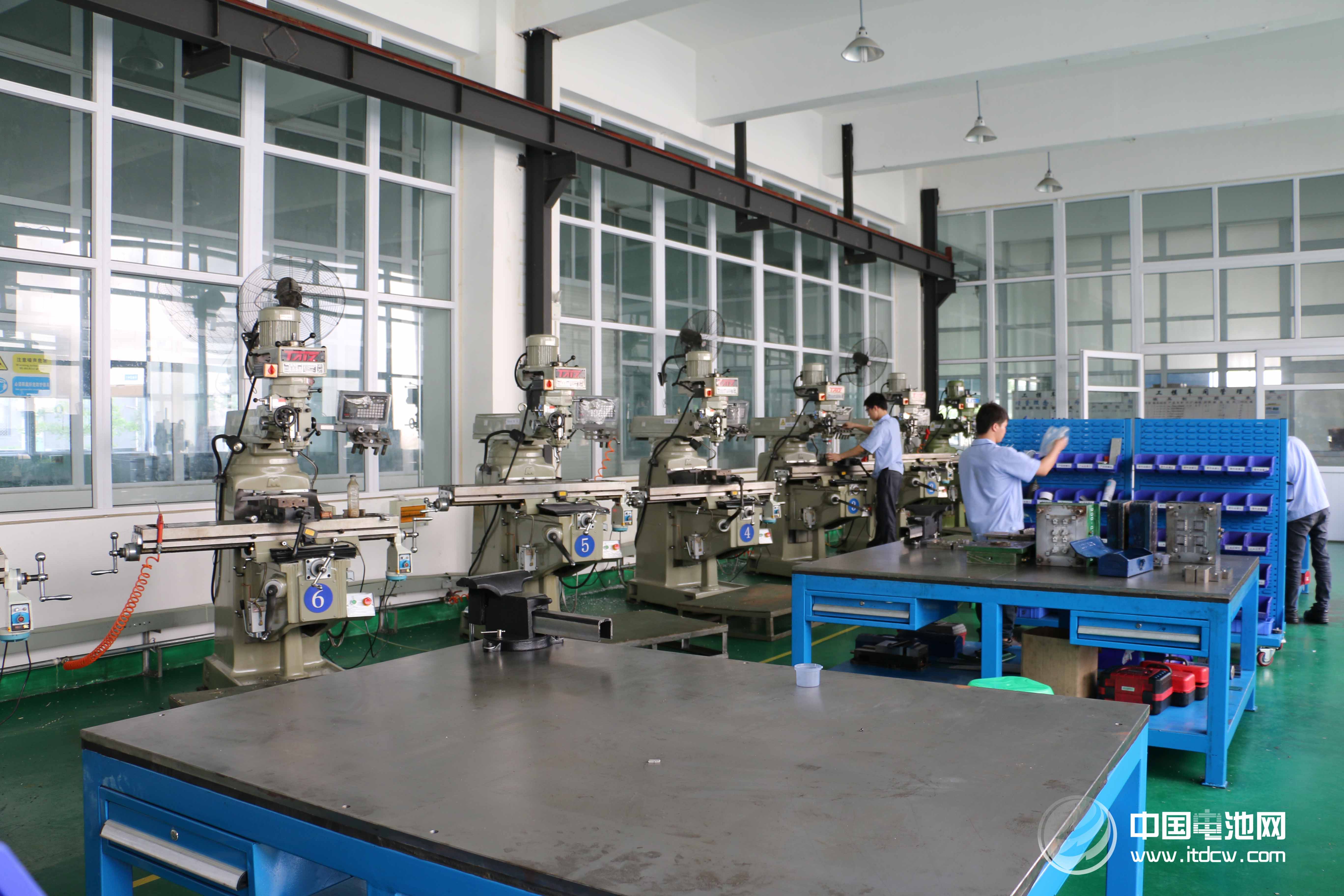 走進(jìn)四川品勝電子科技工業(yè)園 