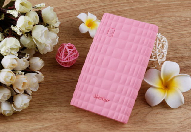 讓她心動的神秘大禮 全球最受歡迎女性時尚移動電源