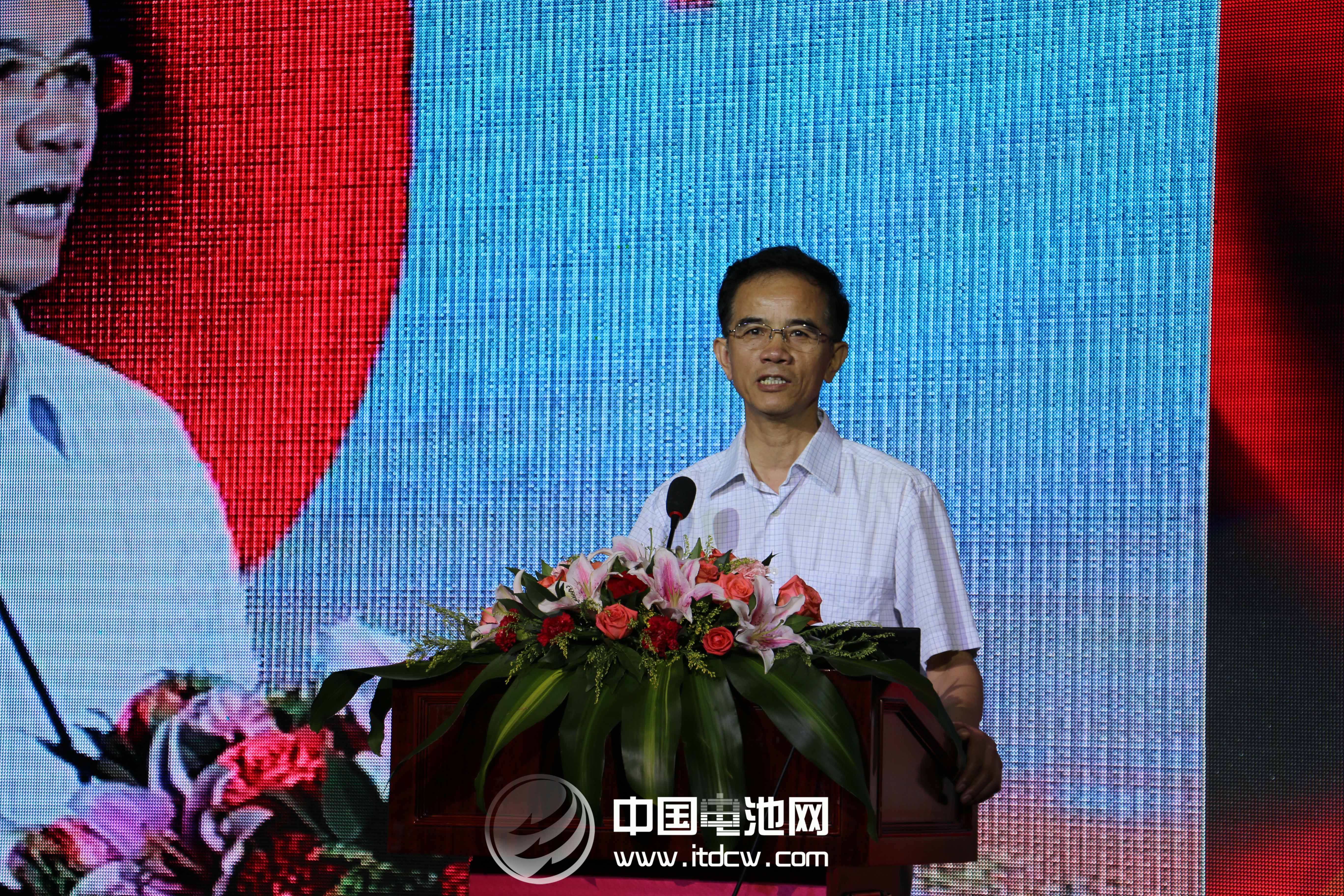 孫逢春出席中國新能源汽車產(chǎn)業(yè)三基工程工作會(huì)議