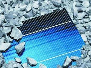 光伏再陷爭奪戰 多晶硅加工貿易進口被叫停