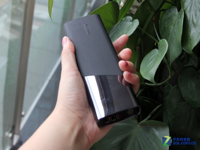 自帶臺燈 倍斯特BST-0157A移動電源賞析