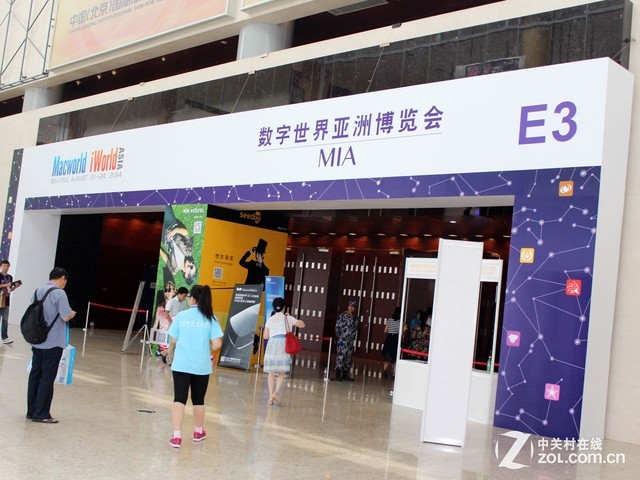 時尚便攜 寶格石亮相Macworld 2014