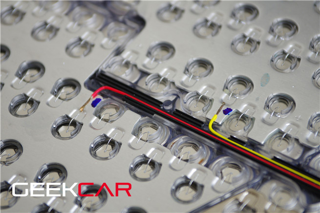 Tesla終極拆解——Model S電池組首次大揭秘