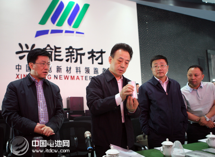 馮興亞：制定汽車強(qiáng)國(guó)戰(zhàn)略 實(shí)現(xiàn)汽車強(qiáng)國(guó)夢(mèng)