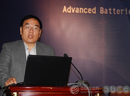 北京大學(xué)新能源材料與技術(shù)實(shí)驗(yàn)室主任、博士生導(dǎo)師其魯教授